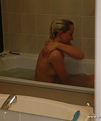 Showering Voyers